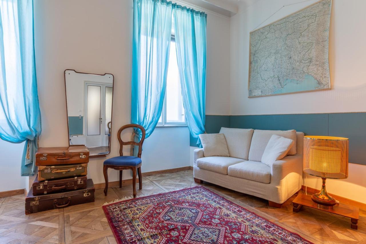 Citta Del Capo Hotel Триест Екстериор снимка